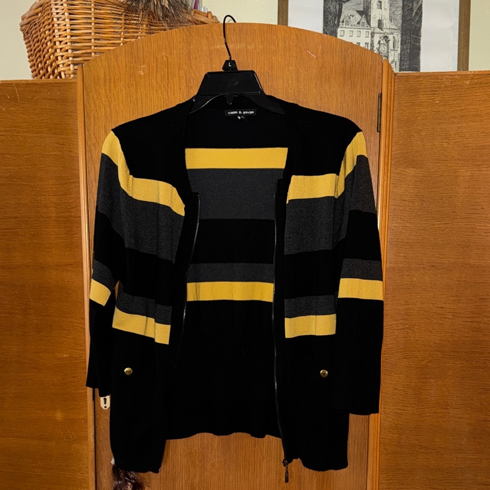 Cable & Gauge Black and Yellow Striped Sweater